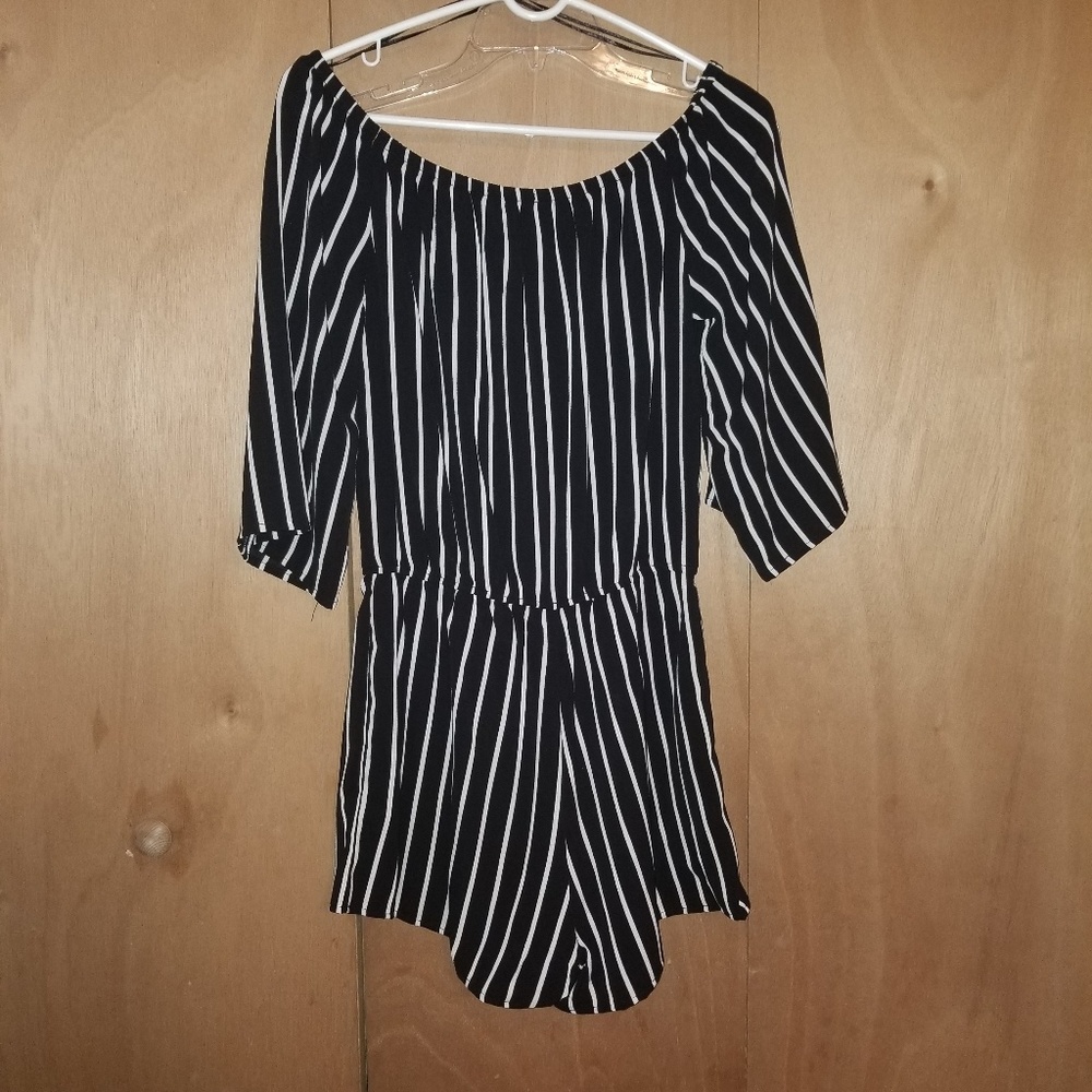 Stripe off shoulder romper NWOT